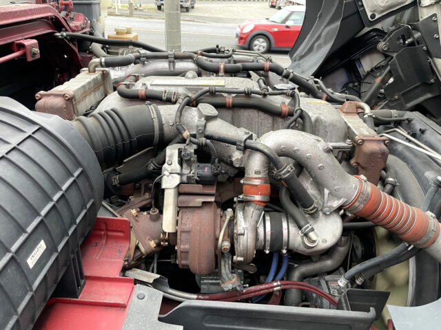 いすゞ　ギガ　ハイルーフ　冷凍バン　4軸　左観音扉2枚　サブエンジン　ジョロ４キーストン