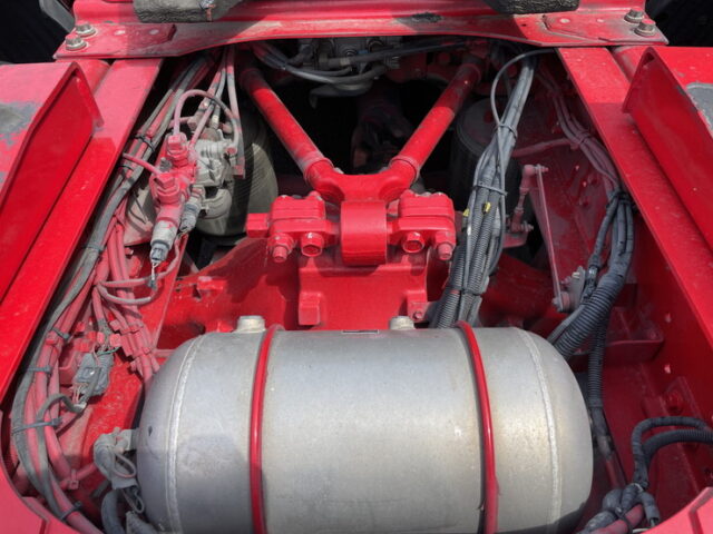 日野　プロフィア　ハイルーフ　トレーラーヘッド　煙突マフラー(ダミー)　ブタ鼻