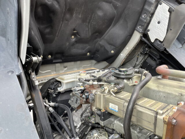 日野：プロフィア：アルミブロック平ボディ：7MT：ステンレス架装多数：メッキパーツ多数：アルミホイール　