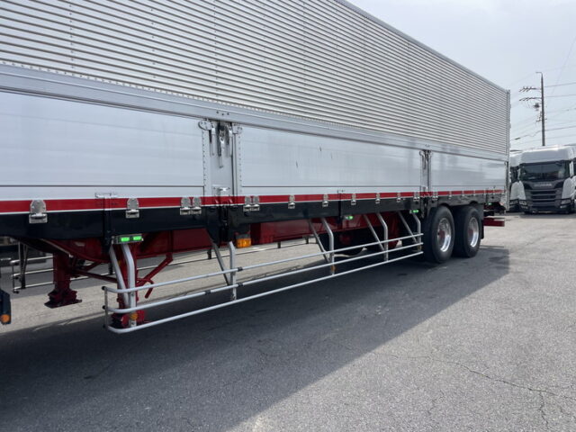 トレクス：R1年式：2軸：トレーラーウィング：リフトアクスル後ろ残し：アルミホイール