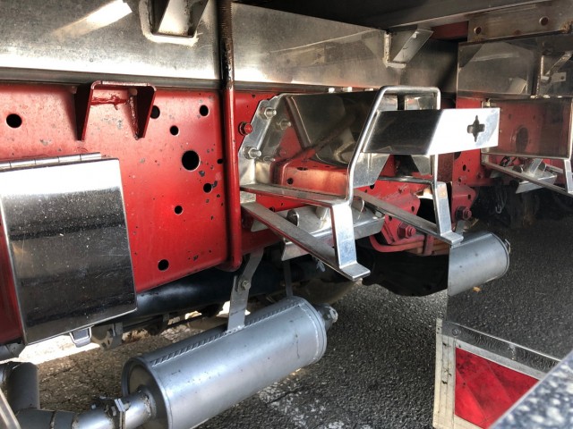 【401】いすゞ　エルフ　平ボデー　デコトラ