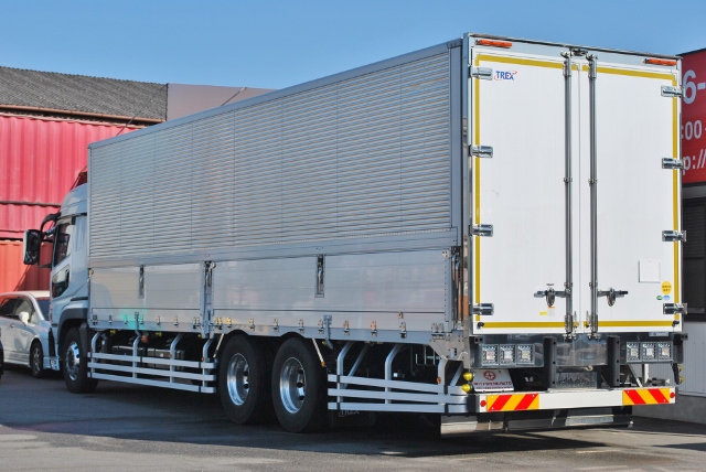 【375】三菱ふそうスーパーグレート　中低床　アルミウイング　ハイルーフ　総輪エアサス　