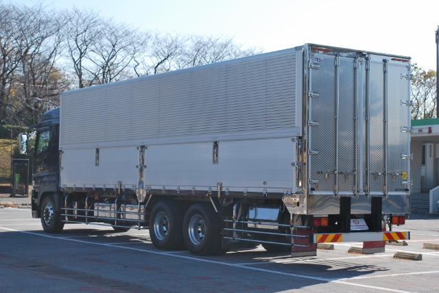 【180】三菱スーパーグレート　高床　アルミウイング　ハイルーフ