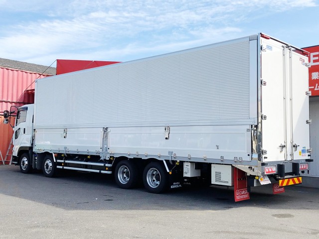 【503】いすゞ　ギガ　4軸低床　冷凍ウィング