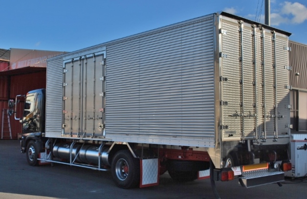 【196】日野レンジャー　冷凍バン　カスタム多数