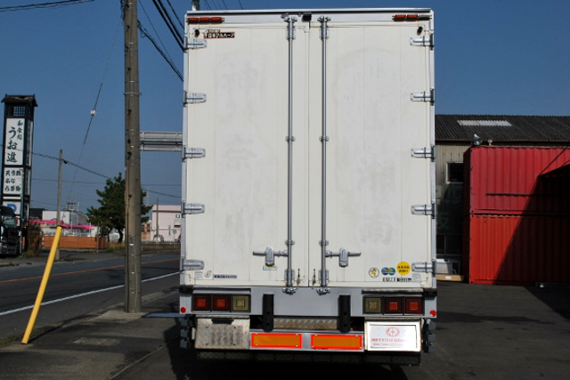 【206】UDトラックス　クオン　低床　アルミウイング　ハイルーフ