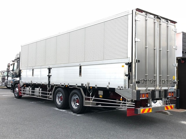 【288】UDトラックスクオン　中低床　アルミウイング　ハイルーフ　カスタム多数