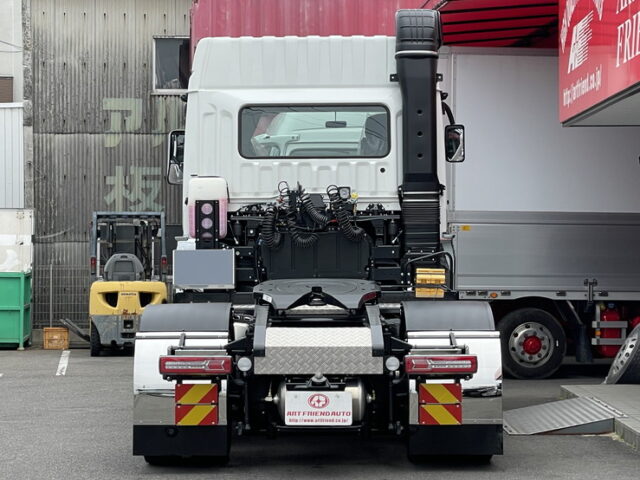 新品架装済　トレーラーヘッド　ハイルーフ　未使用　D尺　第5輪荷重11.500㎏　プレミアムライン