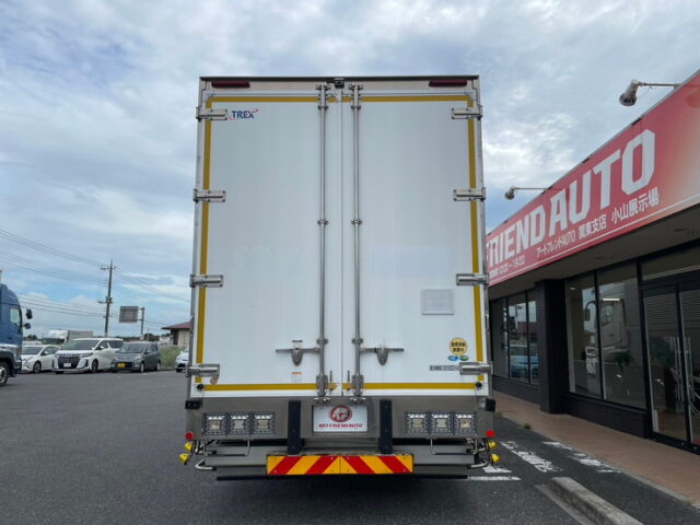 三菱ふそう　スーパーグレート　ハイルーフ　アルミウィング　ステンレスサイドバンパー　メッキ多数　木床