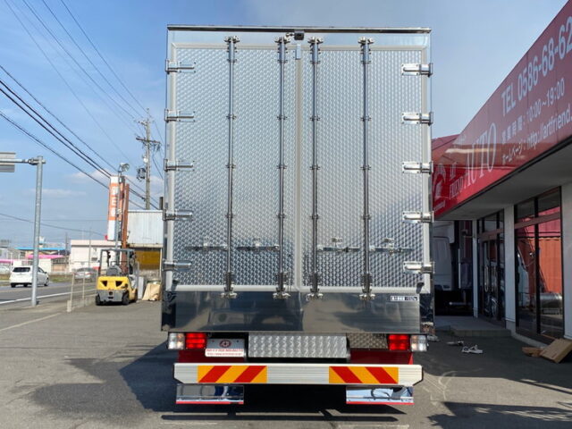 【764】R3　17レンジャー　造りボディ　冷凍ウィング　6500ボディセミワイド　エアサス　90アオリ