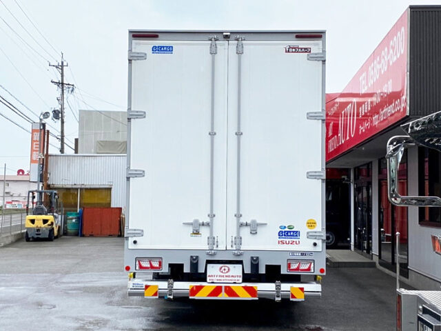 【826】H30　ギガ　4軸　ウィング　格納ゲート　7速MT　エアサス　走行距離10万km以下