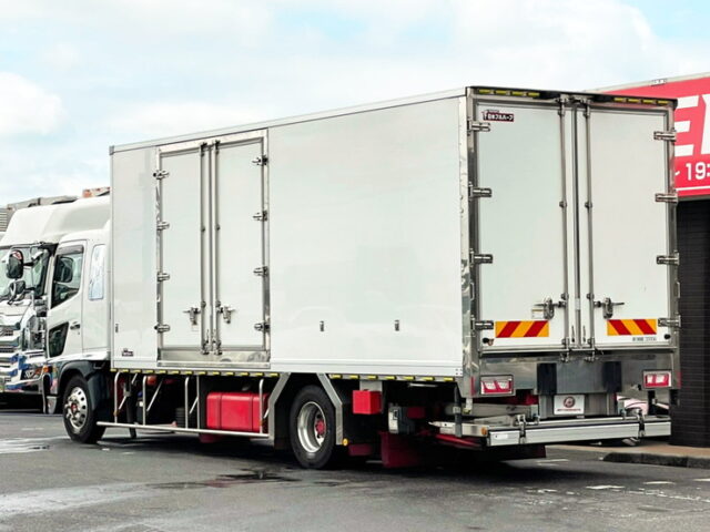 【1244】H30　17レンジャー　冷凍バン　標準幅　キーストン床　格納ゲート　エアサス