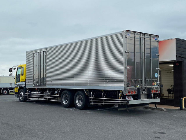 【692】H23　ギガ　冷凍バン　ジョロ4キーストン　サブエンジン