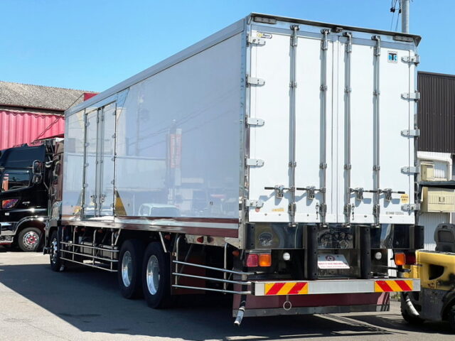 【1426】H28　ギガ　ハイルーフ　冷凍バン　ジョロダー4列　キーストン　サブエンジン　両サイド観音1Mオフセット