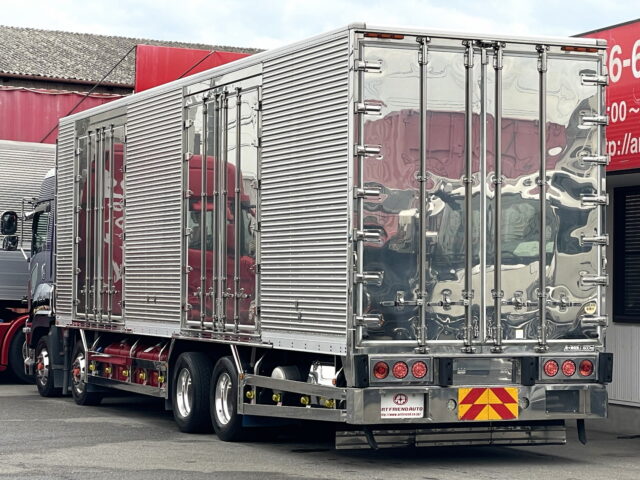 いすゞ　ギガ　ハイルーフ　冷凍バン　4軸　左観音扉2枚　サブエンジン　ジョロ４キーストン