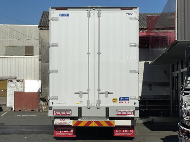 いすゞ　ギガ　ハイルーフ　ウィング　未使用車　アルミホイール　メッキ多数