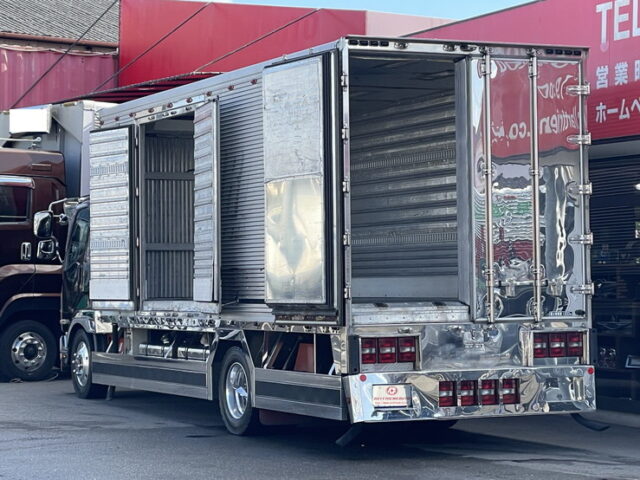 三菱ふそう　ファイター　冷凍バン　コルゲート　ジョロダー4列キーストン　エアサス