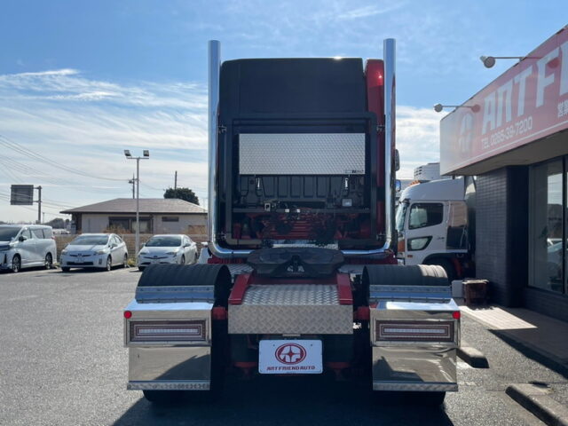 日野　17プロフィア　ヘッド　内装生地張り　ステンレス多数　メッキパーツ多数