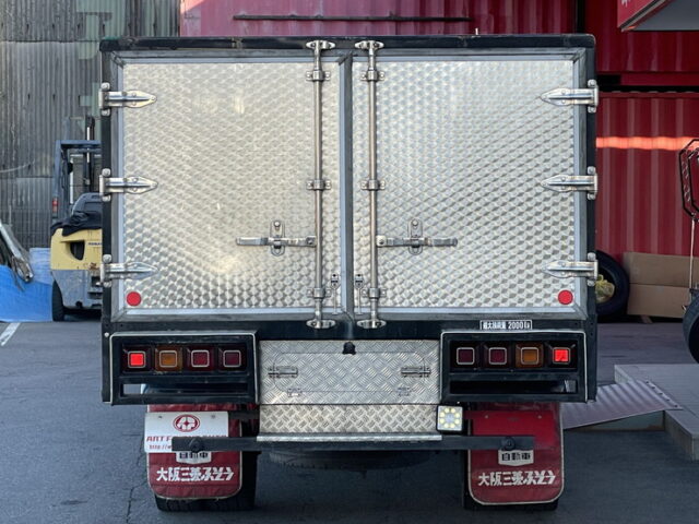 キャンター　平ボデーアルミブロック　標準幅　ロング　6速ＭＴ　生エンジン