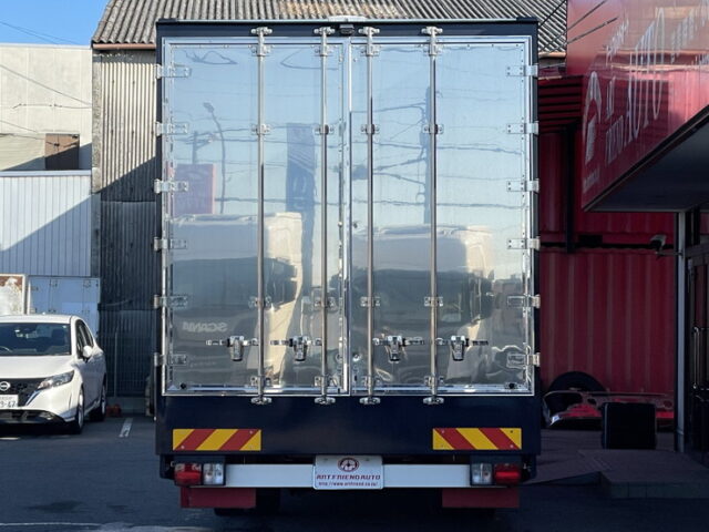 いすゞ：フォワード：増トン：冷凍ウィング：6600ボデー：エアサス：サーモキング製冷凍機