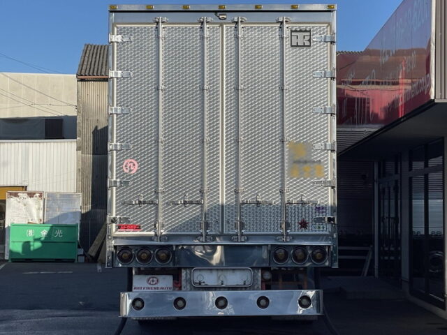 いすゞ：ギガ：冷凍ウィング：造りボディ：ステンレス多数：エアサス：1M10アオリ