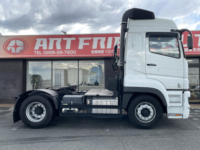 三菱ふそう：スーパーグレート：トレーラーヘッド：ハイルーフ：Ｄ尺：AT：未使用：第５輪11.5ｔ　