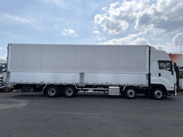 いすゞ：ギガ：ハイルーフ：ウィング：AT：木床：アルミホイール：リアエアサス