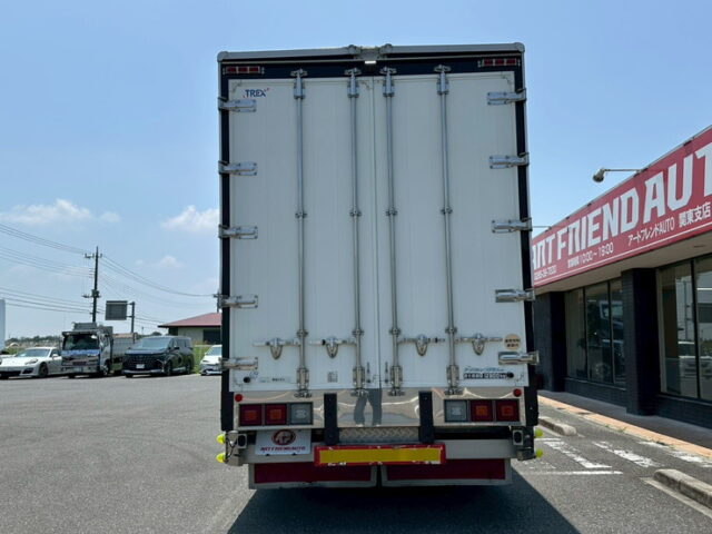 スーパーグレート：ハイルーフ：ウィング：架装多数：木床：380馬力