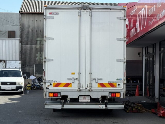 ファイター:ウィング:6200ワイド:後輪エアサス:格納ゲート:240馬力