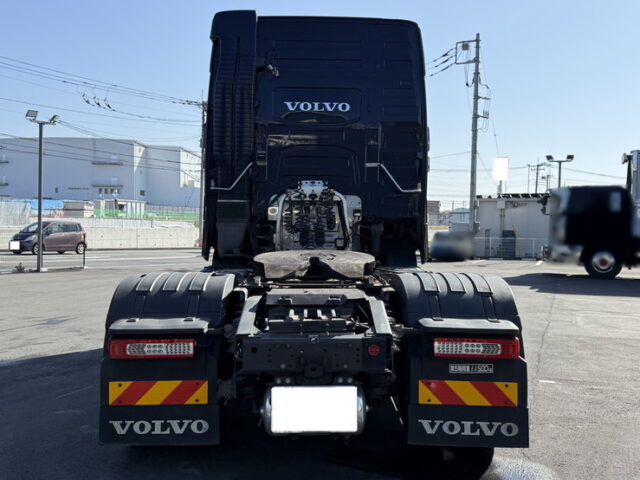 【委託販売】VOLVO:トレーラーヘッド:シングル:アルミホイール:架装多数