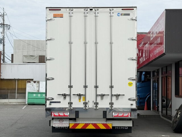 日野：17プロフィア：ハイルーフ：ウィング：未使用：アルミホイール：リア門口ステンレス