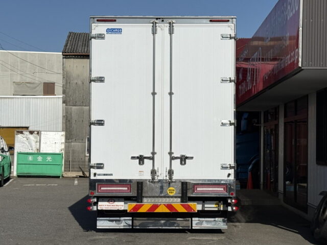 いすゞ：ギガ：ハイルーフ：ウィング：アルミホイール：リア門口ステンレス：低走行