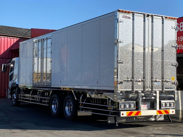 【717】登録済未使用車　スーパーグレート　冷凍バン　サブエンジン　ジョロ4キーストン