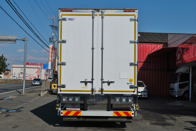 【375】三菱ふそうスーパーグレート　中低床　アルミウイング　ハイルーフ　総輪エアサス　