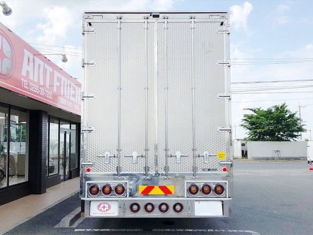 【412】UDトラックス　クオン　4軸低床　ウィング　エアローラー