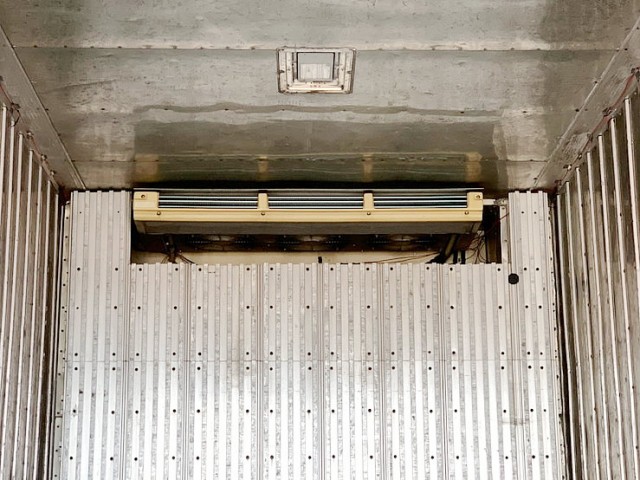 【510】日野　レンジャープロ　冷凍バン　板バネ　左観音　キーストン床