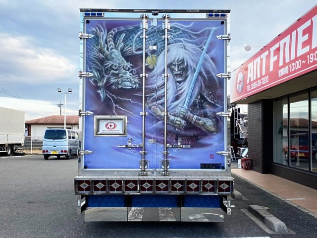 【573】いすゞ　エルフ　デコトラ　マニ割り済