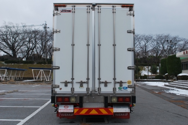 【176】UDトラックス　クオン　低床　アルミウイング　ハイルーフ