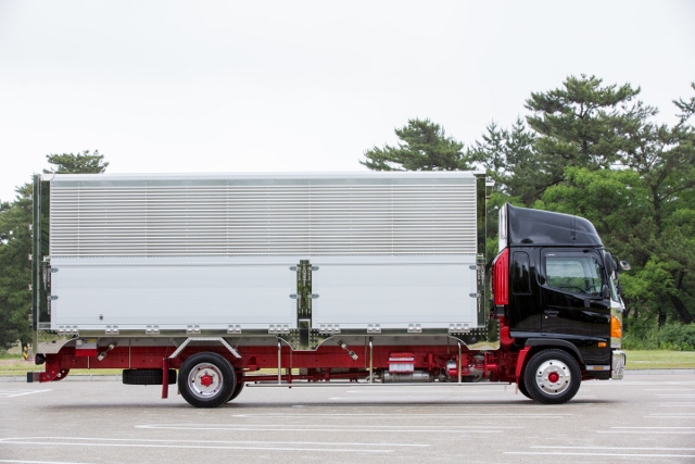 Ｈ２７　日野　レンジャープロ　アルミウィング　セミワイド　ハイルーフ　リーフサス　新車