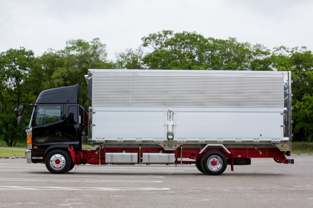 Ｈ２７　日野　レンジャープロ　アルミウィング　セミワイド　ハイルーフ　リーフサス　新車