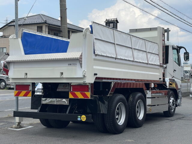 17スーパーグレート　ダンプ　5100×2200　未使用　新品ステンレス架装　7速MT　新明和ボデー