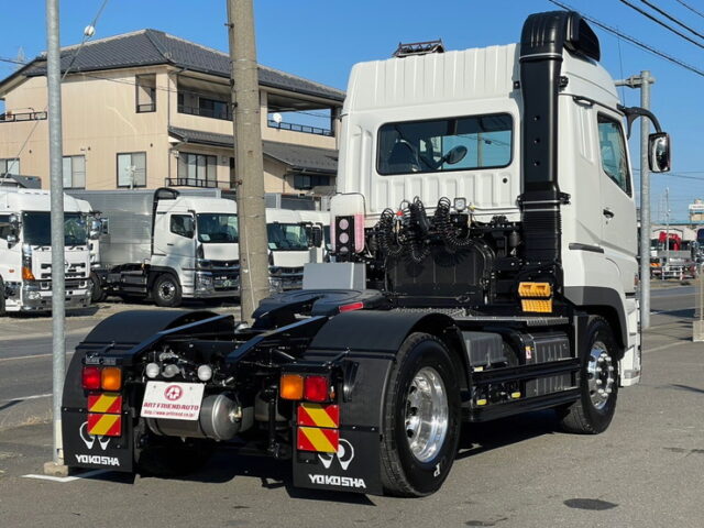 17スーパーグレート　トレーラーヘッド　ハイルーフ　未使用　E尺　460馬力　第5輪荷重11.500㎏　プレミアムライン