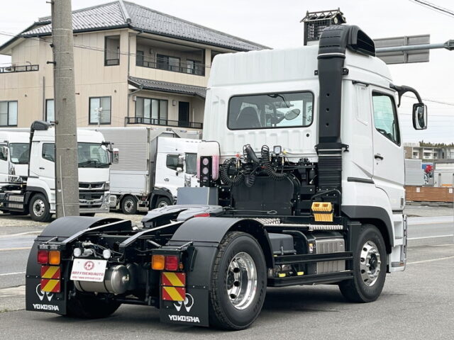 17スーパーグレート　トレーラーヘッド　ハイルーフ　D尺　460馬力　未使用　第5輪荷重11.500㎏　プレミアムライン