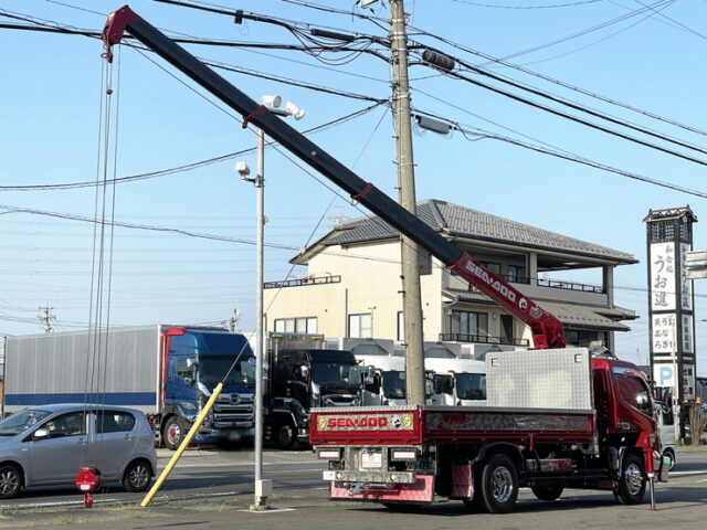 日野　デュトロ　4段クレーン　ラジコン　フックイン　前出しバンパー昇降機付き　ヒッチメンバー