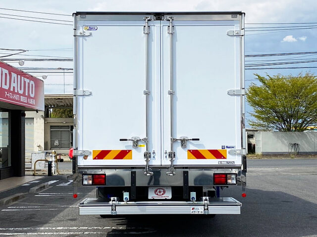 【825】R3　17レンジャー　6200ワイド　冷凍バン　エアサス　ゲート付　低温設定