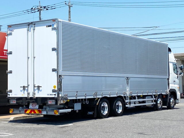 【875】R3　登録済未使用車　17プロフィア　ハイルーフ　ウィング　寒冷地仕様　格納ゲート付