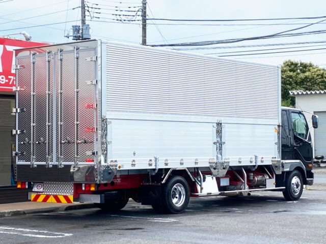 【896】H28　ファイター　ウィング　山田造りボデー(未使用)　セミワイド　エアサス　委託販売