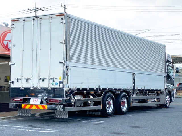 【910】H24　クオン　ハイルーフ　ウィング　室内生地張り　ステンレス多数