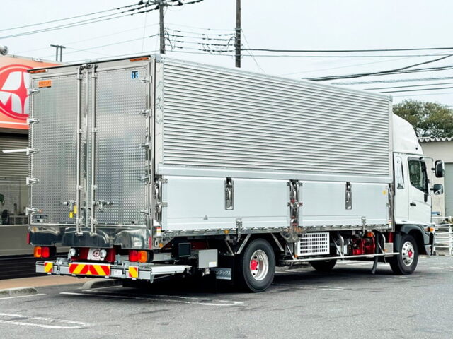 【955】R3　17レンジャー　冷凍ウィング　ワイド　造りボディ　格納ゲート　エアサス　ステンレス床