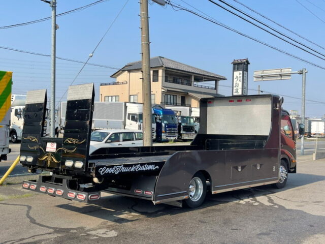 【986】H22　ダイナ　積載車　5700ワイド　カスタム　低走行　煙突マフラー(ダミー)